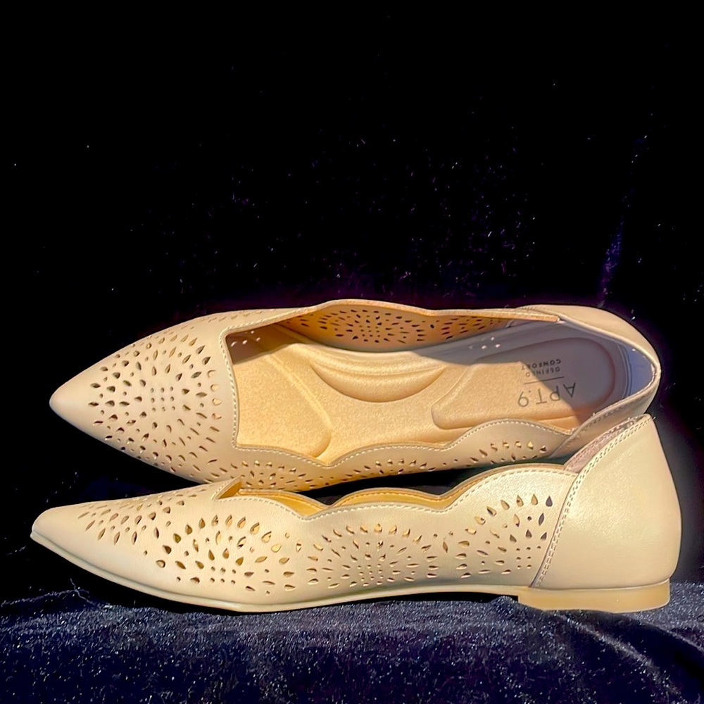 Pretty fashion slip on shoes